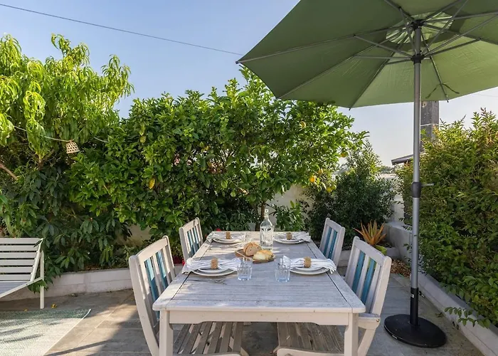 Holiday home Azure Soul - Escape To